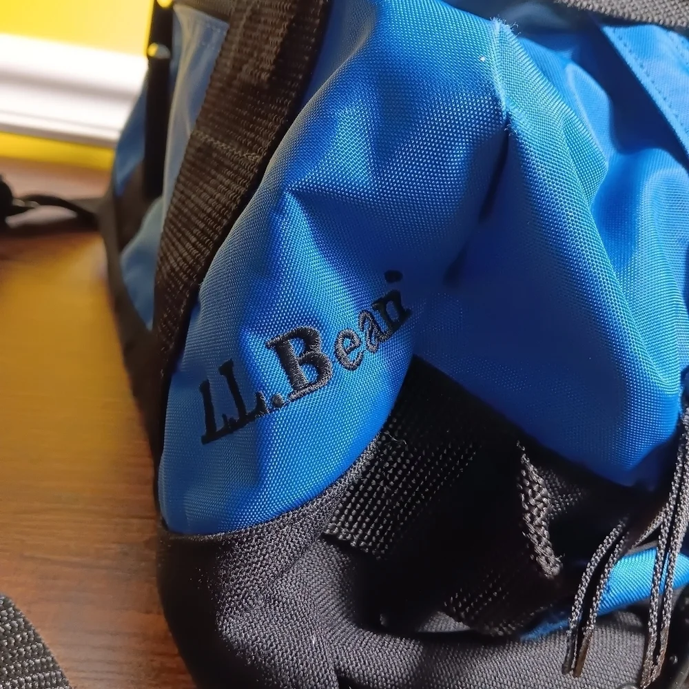 LL Bean Adventure Duffle Bag Blue Nylon Hiking Outdoor Travel Gym Tote